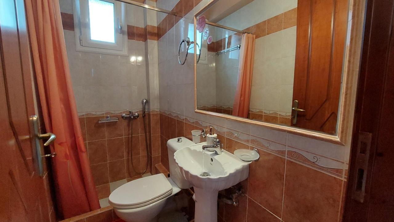 Makarios Apartment Near Athens Aiport Spáta Eksteriør billede
